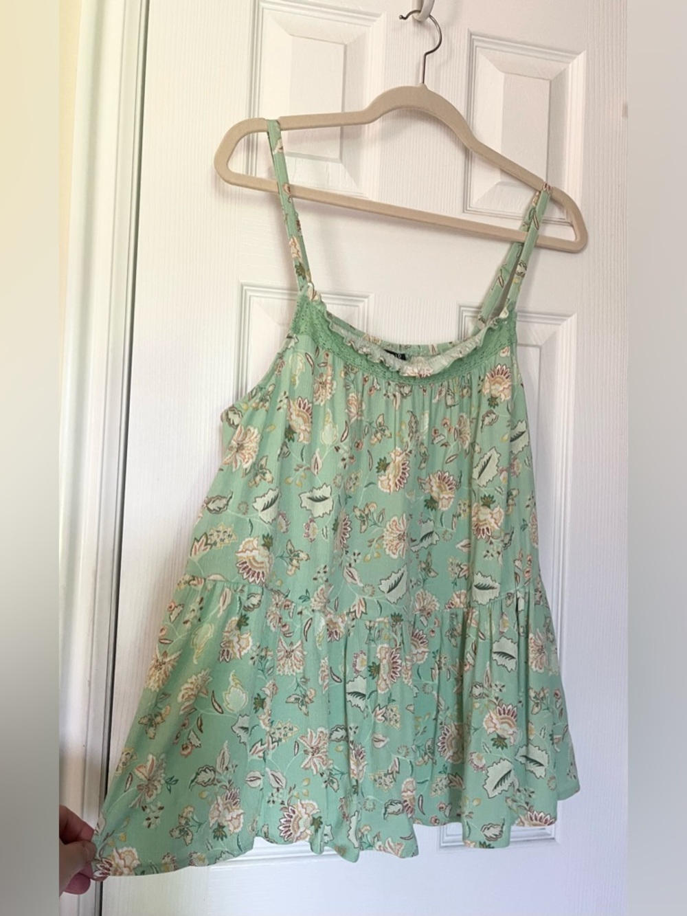 Torrid - Plus Size 1X - Mint Green Floral Peplum Tank Top- Adjustable Straps